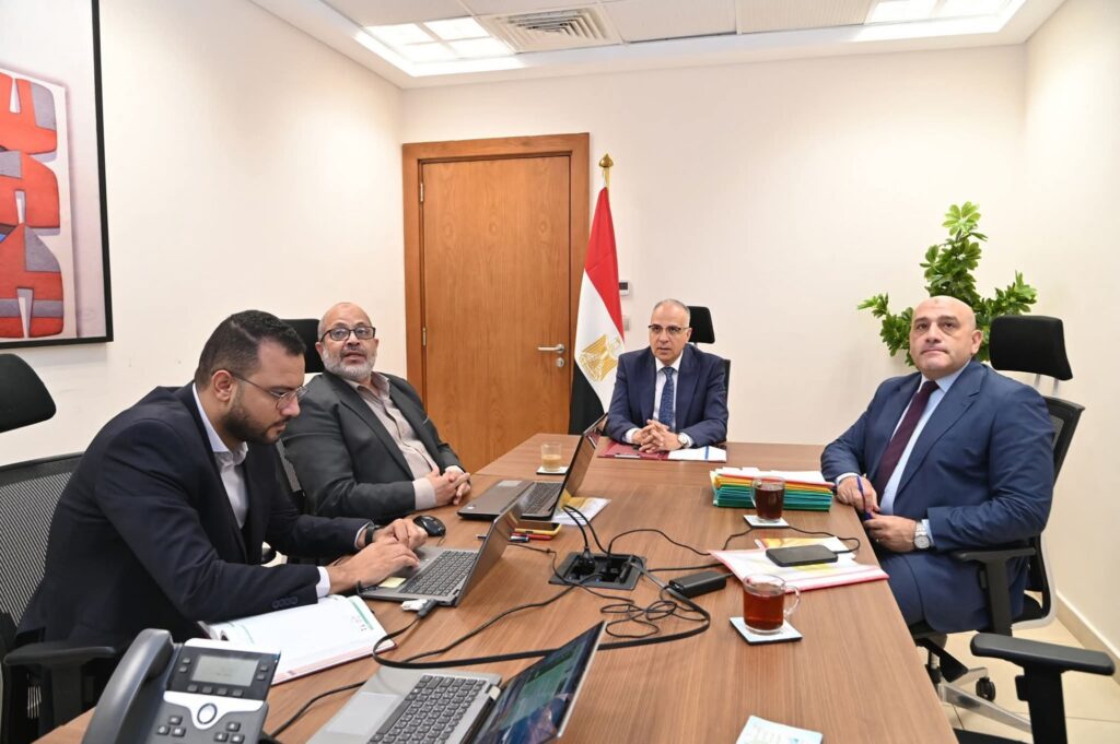 fb_img_17496244833341740018228205202955-1024x681 وزير الري يتابع أعمال حماية الشواطئ بسواحل مصر الشمالية وعدد من الموضوعات المعروضة على الأمانة الفنية للجنة العليا لتراخيص الشواطئ