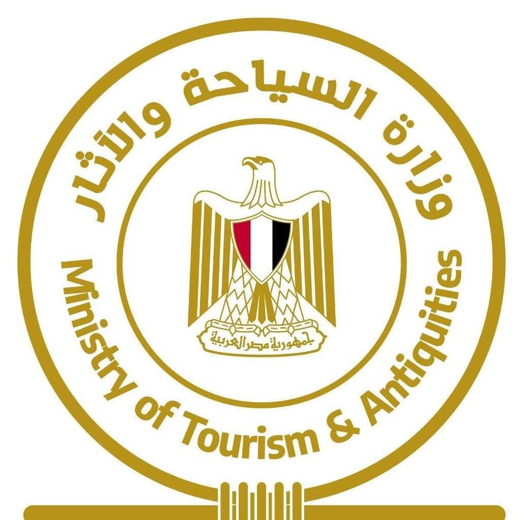 fb_img_17498249797121156475220201206322 وزير السياحة والآثار يتابع أعمال غرفة عمليات انتظام الحركة السياحية في مصر