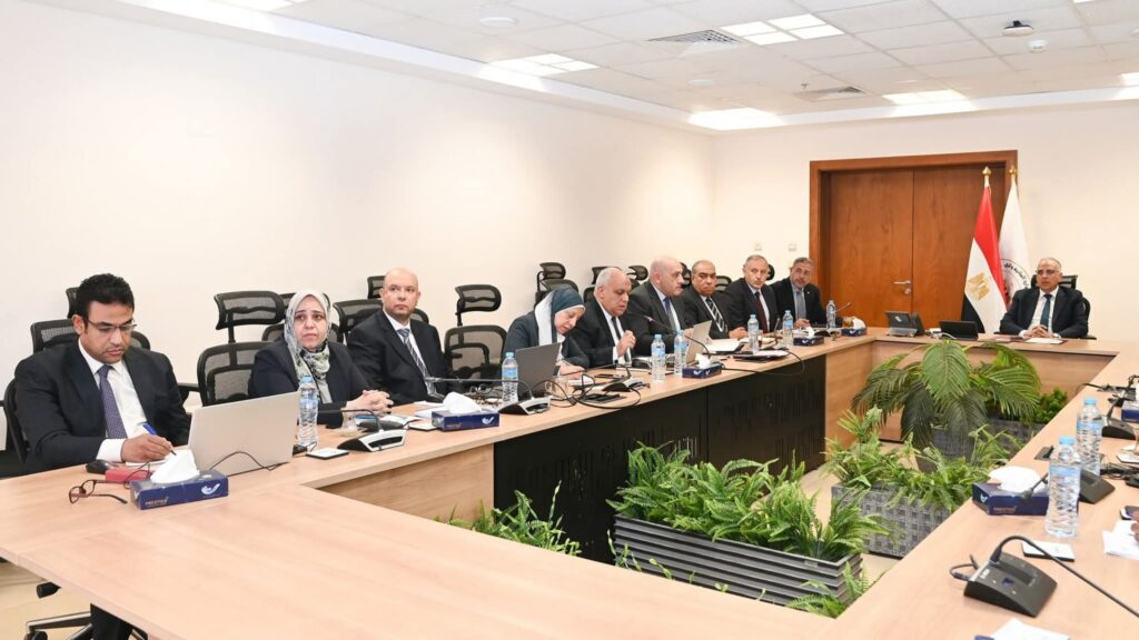 fb_img_17498859841747864874815411170790-1024x576 وزير الري يتابع حالة الري بالمحافظات خلال فترة أقصى الاحتياجات المائية وموقف إيراد نهر النيل