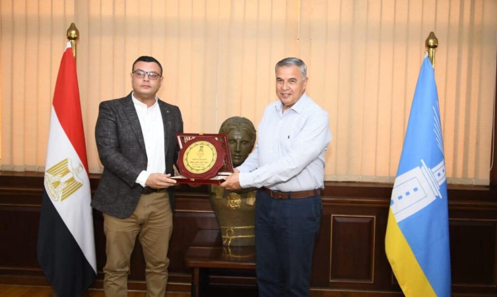 fb_img_17498895026047042125022362263786-1024x613 في مستهل جولة تفقدية بمشروعات وزارة الإسكان بالمحافظة:- وزير الإسكان ومحافظ الإسكندرية يعقدان اجتماعًا لمتابعة ملفات العمل والمشروعات المشتركة
