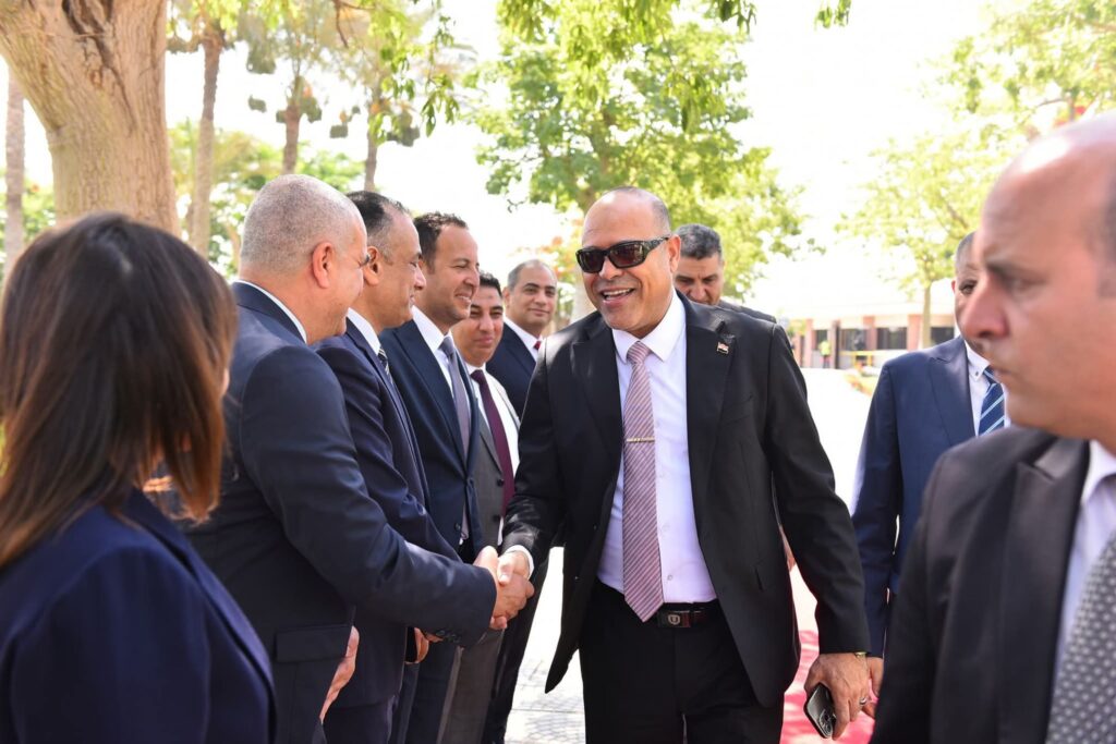 fb_img_17499819029405613746296877729582-1024x683 تنفيذًا لتوجيهات الرئيس السيسي..وبالتنسيق مع وزير البترول ورئيس مجلس الإدارة ..▪︎ وزير العمل يُعلن عن 600 منحة مجانية لتدريب الشباب في مركز تدريب شركة الحفر المصرية