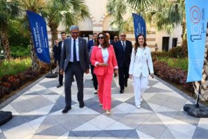 fb_img_17500979553288030505911553995942-300x200 وزيرة التنمية المحلية تشارك في مؤتمر (هي تستطيع SHE Can) بكلية التعليم المستمر بالجامعة الأمريكية بالقاهرة