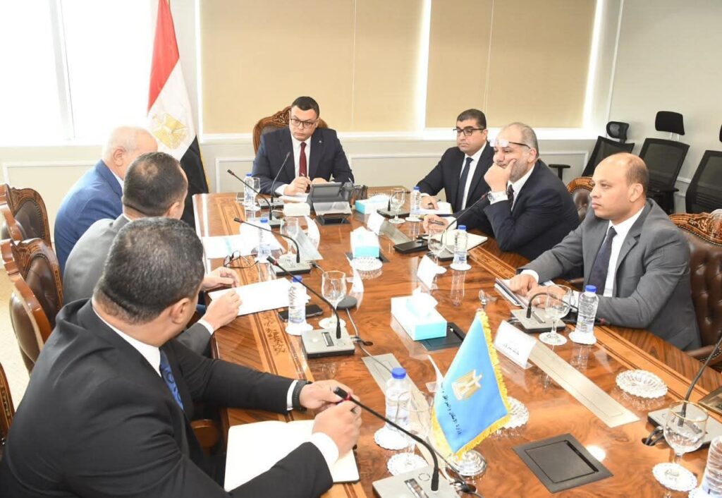 fb_img_17501599943599067766613193186523-1024x706 وزير الإسكان يلتقى ممثل شركة استادات للاستثمار الرياضي لمناقشة مجالات التعاون المشترك