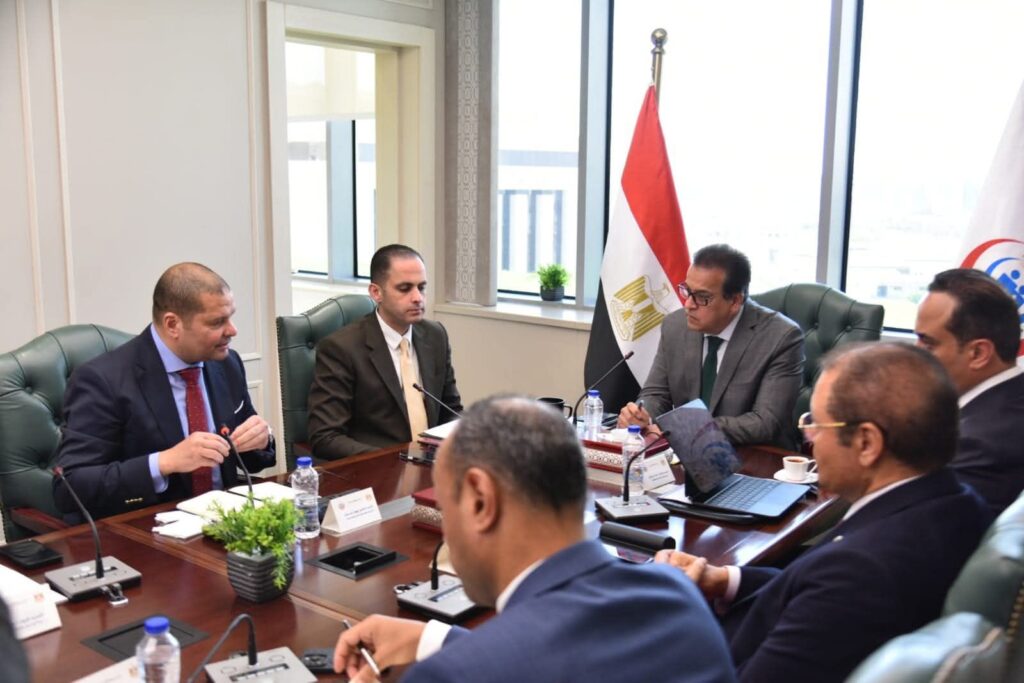 fb_img_17501838788461232281775790436462-1024x683 نائب رئيس مجلس الوزراء وزير الصحة يعقد اجتماعًا لمتابعة الموقف التنفيذي لمكينة منظومة التأمين الصحي الشامل