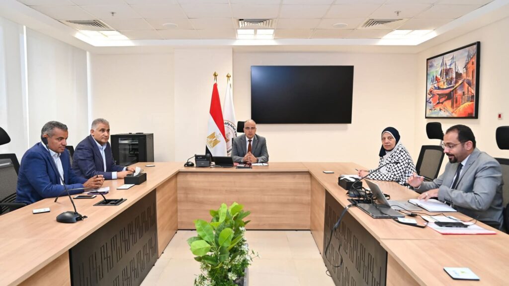 fb_img_17502297349505727514580084694283-1024x576 وزير الري يتابع حالة المنظومة المائية وموقف توفير الاحتياجات المائية لمحطات مياه الشرب