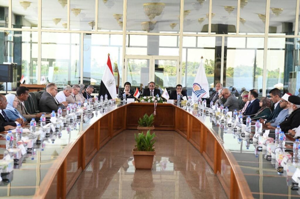 fb_img_17502301016293419330656653860681-1024x682 ضمن فعاليات الخطة العاجلة للسكان والتنمية..● نائب وزير الصحة تجري زيارة ميدانية موسعة بمحافظة قنا