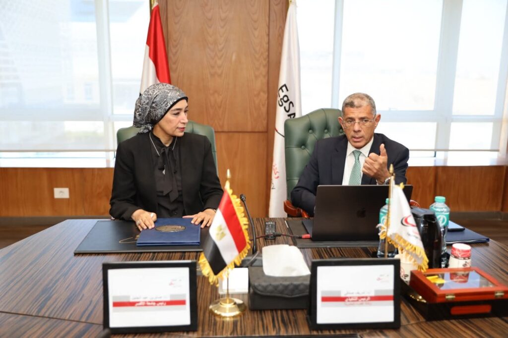 fb_img_17503285198691420066609336194316-1024x682 وكالة الفضاء المصرية توقع بروتوكول تعاون مع جامعة الأقصر لتعزيز البحث العلمي والتدريب