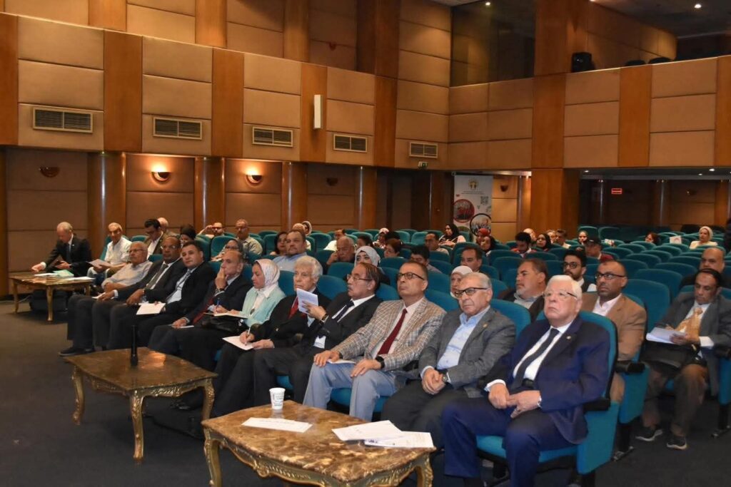 fb_img_17504940689374500254244778829654-1024x683 مشاركة جمعية مستثمري الطاقة الشمسية ببنبان في الأسبوع الوطني للتنمية المستدامة الـ11