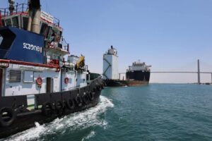 fb_img_17505097511301636106595075195987-300x200 الفريق أسامة ربيع:"تعاملنا بشكل فوري واحترافي مع حادث جنوح سفينة الغطس RED ZED1"