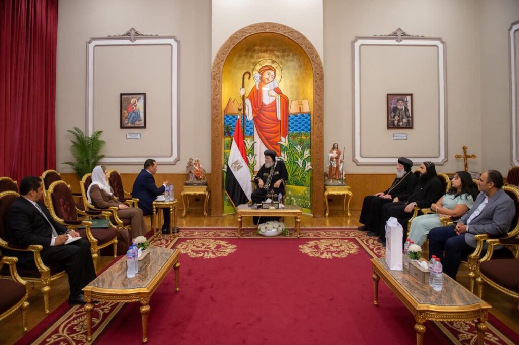 fb_img_17505830389694944826290730564573-1024x681 شيخ الأزهر والبابا تواضروس الثاني يستقبلان رئيس شركة تنمية الريف المصرى الجديد.. ويشيدان بدور مشروع المليون ونصف المليون فدان في تحقيق التنمية المستدامة