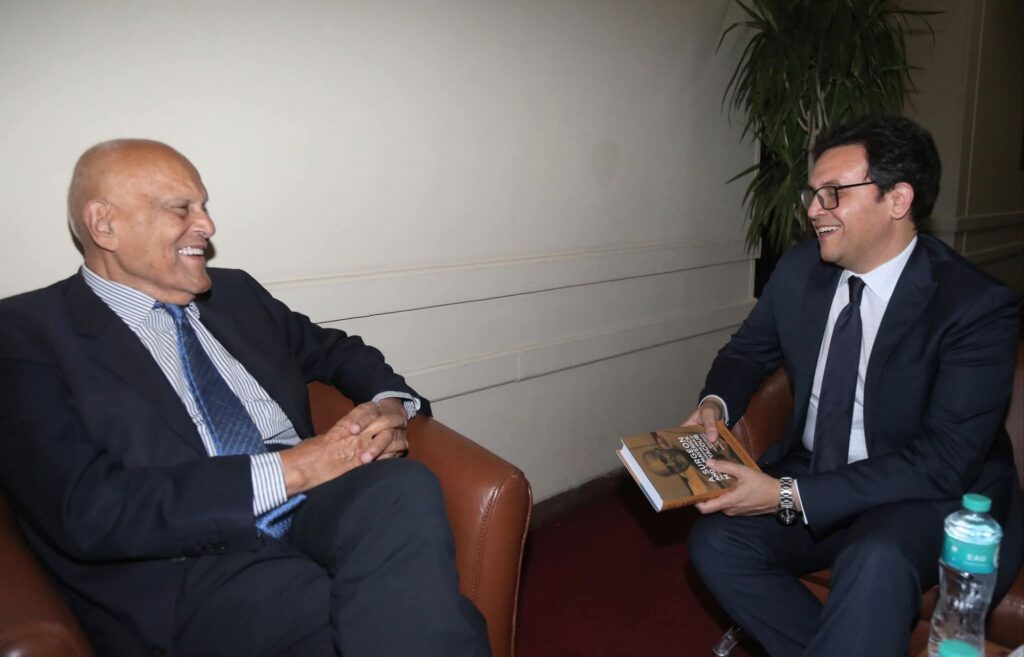 fb_img_17505834781958069511287409144099-1024x657 وزير الثقافة يستقبل السير مجدي يعقوب قبيل احتفالية تكريمه والإعلان عن تفاصيل تمثال "طبيب القلوب