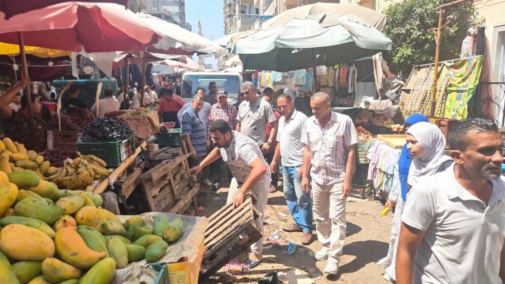 fb_img_17505840221037473713434915393086-1024x576 تنفيذاً لتوجيهات معالى الدكتورة / جاكلين عازر- محافظ البحيرة بتكثيف حملات الاشغالات اليوميه بجميع مدن ومراكز المحافظة وتنفيذ القانون على المخالفين .