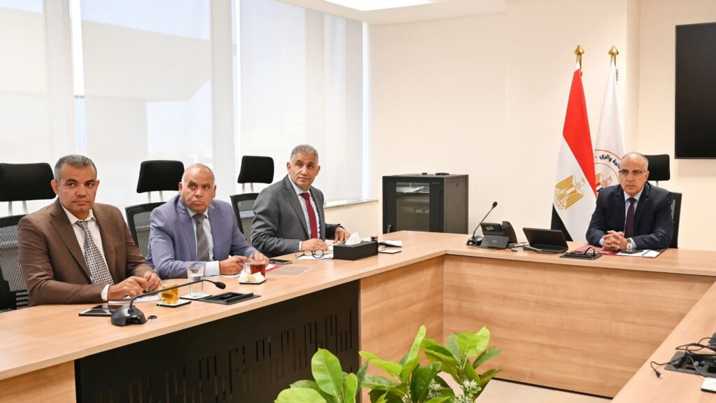 fb_img_17506659665651135330673528280906-1024x576 وزير الري يتابع حالة المنظومة المائية بمحافظتى بني سويف والمنيا خلال فترة أقصى الاحتياجات المائية