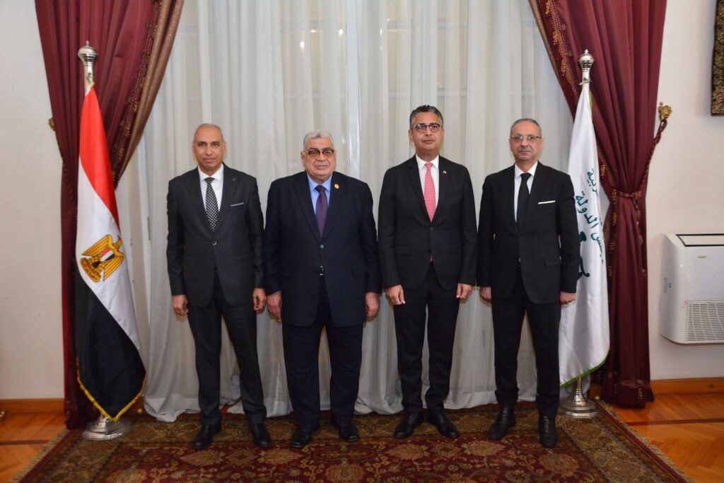 fb_img_17506664365762190373224892308103-1024x683 وزير التموين يشهد توقيع بروتوكول تعاون بين جهاز تنمية التجارة الداخلية ومجلس الدولة لإتاحة الاستعلام عن السجلات التجارية