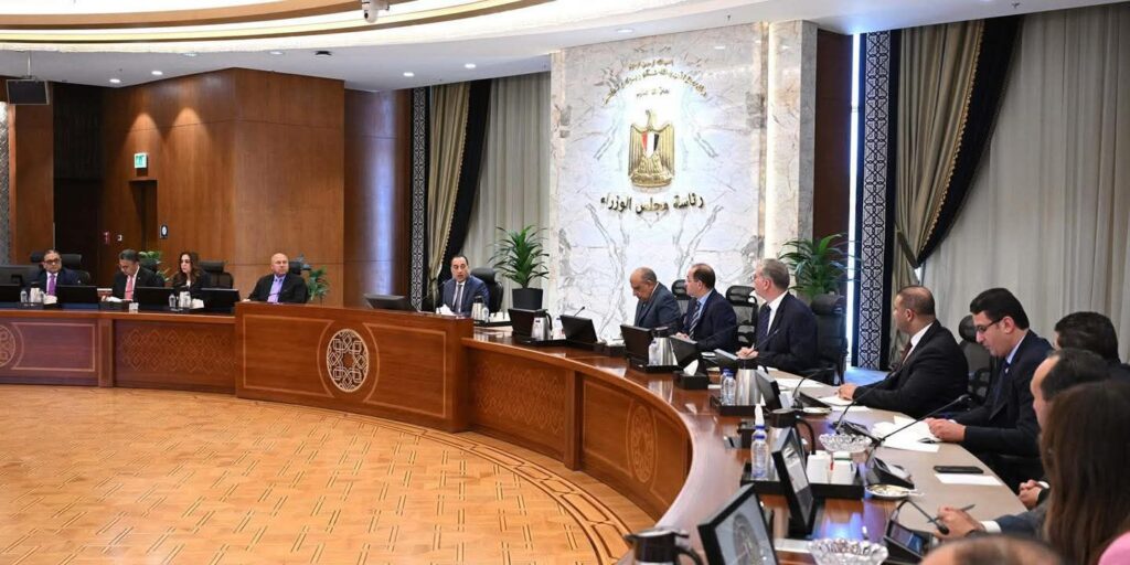 fb_img_17506895666818537994582231605110-1024x512 رئيس الوزراء يترأس اجتماع "لجنة الأزمات" لمتابعة تداعيات العمليات العسكرية الإيرانية ـ الإسرائيلية