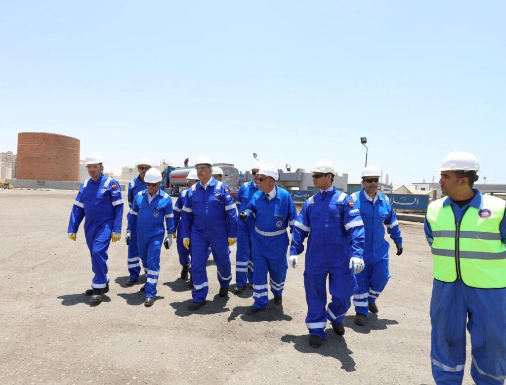 fb_img_17506897340568830424700837074882-1024x779 جولة ميدانية لمتابعة منظومة الشحن والتوزيع البترولي في السويس