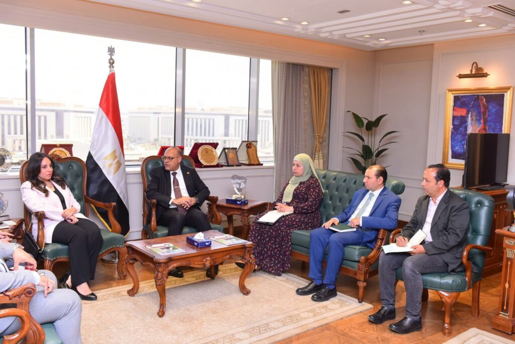 fb_img_17506906453402206466171748065101-1024x683 وزير العمل يستعرض مع وفد "إبدأ لتنمية المشروعات" ما تم إنجازه في تطوير 5 مراكز تدريب مهني بالمحافظات - دراسة إمكانية توفير تدريبات لغة للعمالة الفنية المؤهلة للعمل بسوق العمل الإقليمي والدولي.. وتوأمة مع الجامعات التكنولوجية والشركات الكبرى