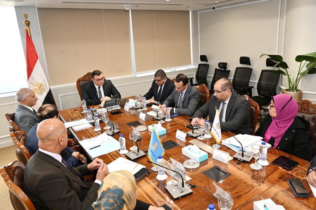 fb_img_17507540755235332011207681136148-1024x683 وزير الإسكان يعقد اجتماعًا تنسيقيًا لمتابعة آلية عمل وحدتي تنظيم السوق العقارية وتصدير العقار
