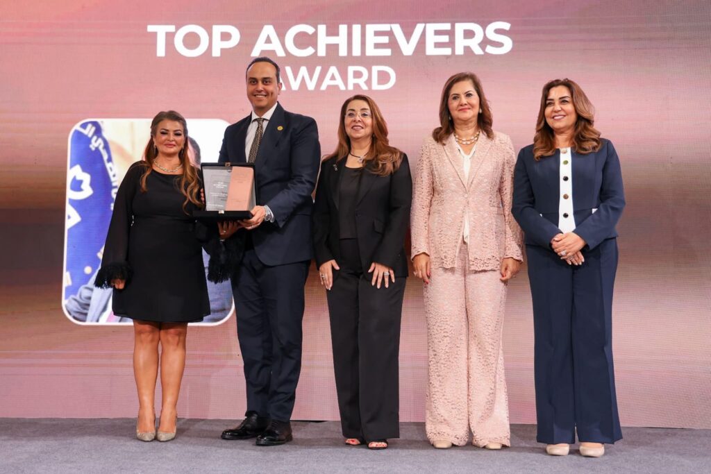 fb_img_17507542260331935580021212443192-1024x683 قمة "مصر للأفضل" تمنح وزيرة التنمية المحلية جائزة «الإنجاز الوطنية» لعام 2024 تقديرًا لجهودها في دعم مسار التنمية والاستقرار الاقتصادي