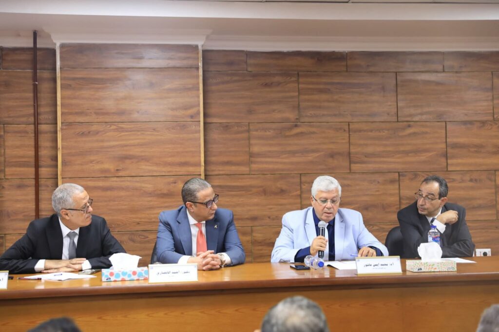 fb_img_17507543136681180612724474575520-1024x682 وزير التعليم العالي يعقد اجتماعًا مع رؤساء الجامعات الحكومية المنبثقة منها جامعات أهلية جديدة (12)بجامعة الفيوم الأهلية