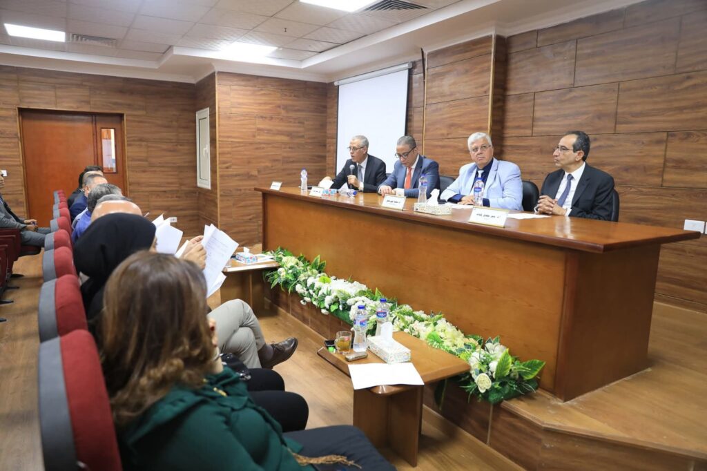 fb_img_17507543158955911278264148732724-1024x682 وزير التعليم العالي يعقد اجتماعًا مع رؤساء الجامعات الحكومية المنبثقة منها جامعات أهلية جديدة (12)بجامعة الفيوم الأهلية