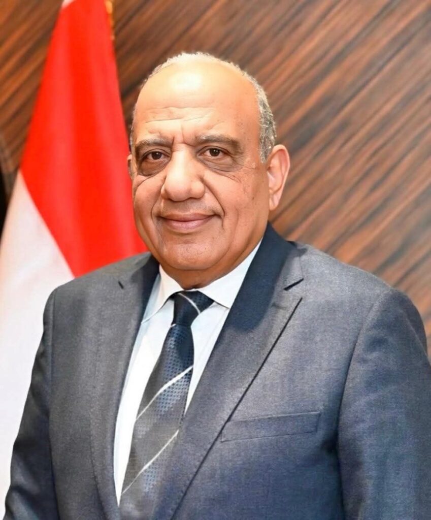 fb_img_17508373720875088245235767390512-849x1024 وزير الكهرباء والطاقة المتجددة يغادر إلى الصين للمشاركة في مؤتمر شنغهاي للطاقات المتجددة وحلول الطاقة النظيفة