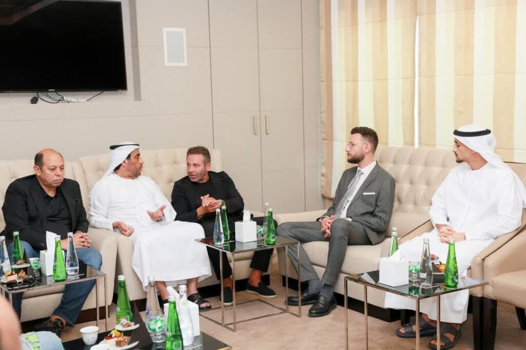 fb_img_17509230222464127508468437822180-1024x683 أعلن نادي الزمالك عن انطلاق أكاديميات كرة القدم في دولة الإمارات العربية المتحدة، ضمن خطة مجلس إدارة النادي، برئاسة الكابتن حسين لبيب، للتوسع في إنشاء الأكاديميات داخل مصر وخارجها.🏹🤍⚽