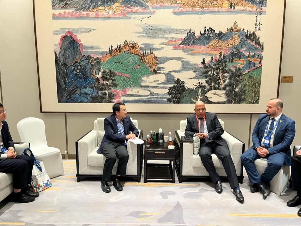 fb_img_17509665955248562560486478011356-1024x768 على هامش مشاركته في مؤتمر شنغهاي للطاقات المتجددة وحلول الطاقة النظيفة والتحول الطاقي بجمهورية الصين الشعبية..