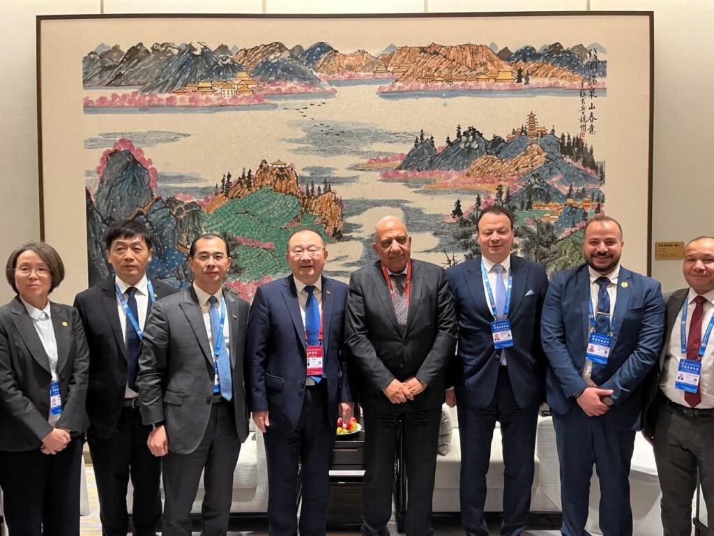 fb_img_1750966610645635242793690201543-1024x768 على هامش مشاركته في مؤتمر شنغهاي للطاقات المتجددة وحلول الطاقة النظيفة والتحول الطاقي بجمهورية الصين الشعبية..