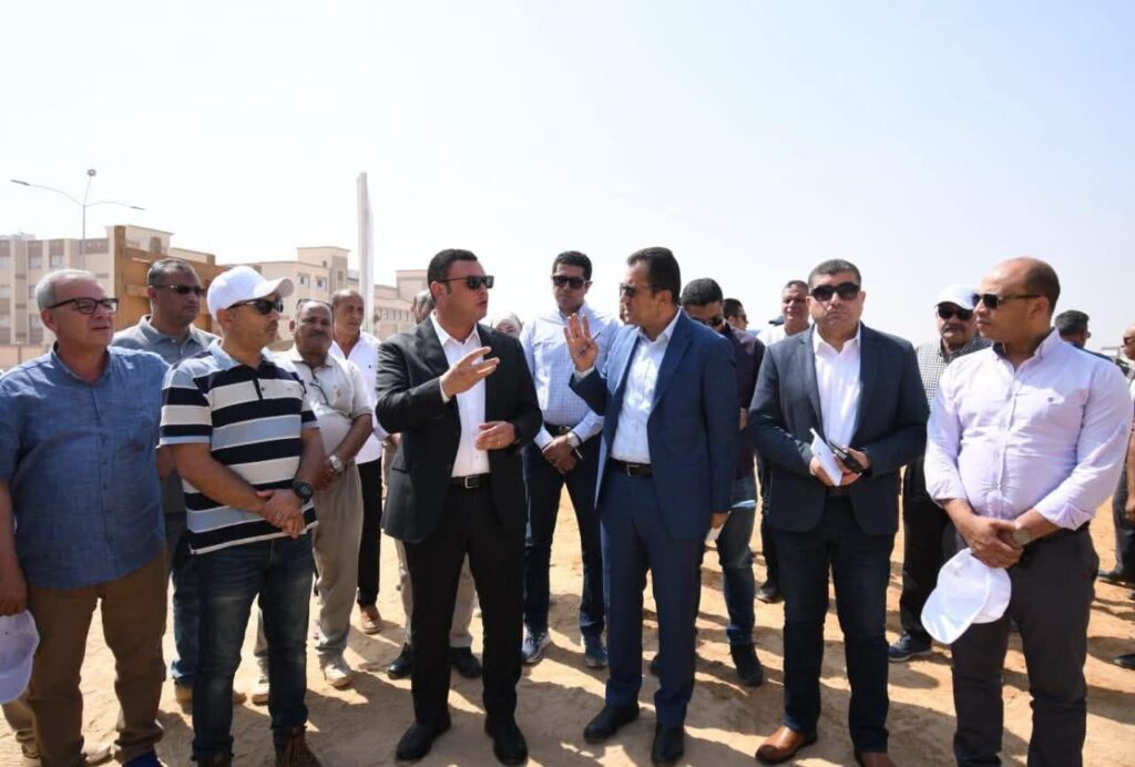 fb_img_17511004767421671607341098564775-1024x692 وزير الإسكان يبدأ جولة تفقدية بالعاشر من رمضان ويتفقد الطرق والمحاور ومشروع ديارنا السكني بالمدينة