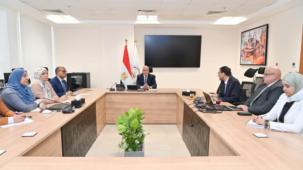 fb_img_17513524974918571473039878896573-1024x576 وزير الري يتابع إجراءات تأسيس متحف للري بمبنى الوزارة بالعاصمة الإدارية● عرض المقتنيات التاريخية الخاصة بالري بصورة متحفية ملائمة وعمل كود لكل قطعة