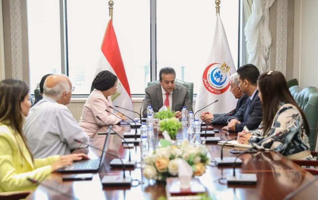 fb_img_17513538211682906421821709449041-1024x644 نائب رئيس الوزراء وزير الصحة يشهد توقيع بروتوكول بين الوزارة وغرفة مقدمي الرعاية الصحية بالقطاع الخاص لتطبيق مبادرة «الألف يوم الذهبية» وتحسين خدمات صحة الأم والطفل