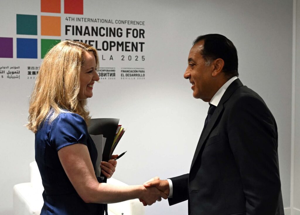 fb_img_17513668394963260676119810142824-1024x732 على هامش مشاركته نيابة عن فخامة الرئيس في مؤتمر الأمم المتحدة الرابع لتمويل التنمية:رئيس الوزراء يلتقي المديرة العامة للمنظمة الدولية للهجرة