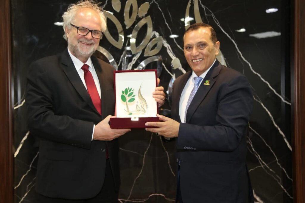 fb_img_17517956967701990908623350425939-1024x682 رئيس شركة تنمية الريف المصري الجديد يستقبل سفير بولندا لدى القاهرة لبحث سبل التعاون مع كبرى الشركات البولندية العاملة في مجال الميكنة الزراعية والتصنيع الغذائي