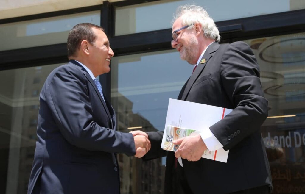 fb_img_17517957066208092546583995706229-1024x652 رئيس شركة تنمية الريف المصري الجديد يستقبل سفير بولندا لدى القاهرة لبحث سبل التعاون مع كبرى الشركات البولندية العاملة في مجال الميكنة الزراعية والتصنيع الغذائي