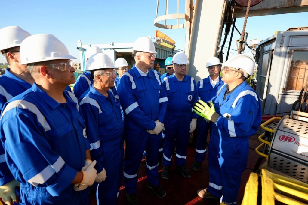 fb_img_17518692399585333724639472681892-1024x684 وزير البترول والثروة المعدنية يجري زيارة ميدانية إلى موقع بئر "بيجونا-2" الواقع ضمن منطقة امتياز "نيو منزلة" بمحافظة الدقهلية