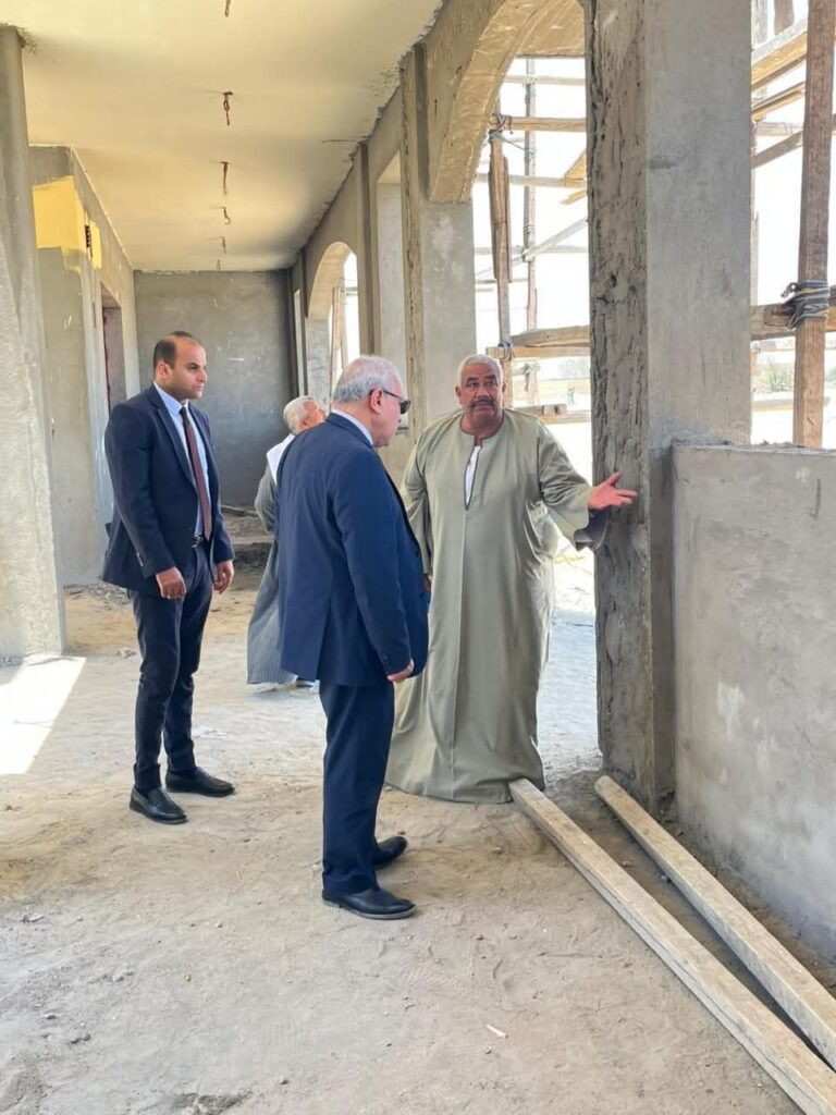 fb_img_17519036889362191465421123102818-768x1024 رئيس هيئة تنمية الصعيد يتفقد أعمال إنشاء مركز تنمية المهارات التراثية والحرفية بقرية ميدوم في محافظة بني سويف▪︎رئيس الهيئة: المركز سيشكل نقلة نوعية في دعم الحرف اليدوية والتراثية بالمحافظة