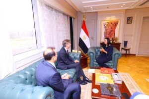 fb_img_17523052534483989135851094501549-300x200 وزيرة التضامن الاجتماعي تلتقي الممثل المقيم لبرنامج الأمم المتحدة الإنمائي في مصر