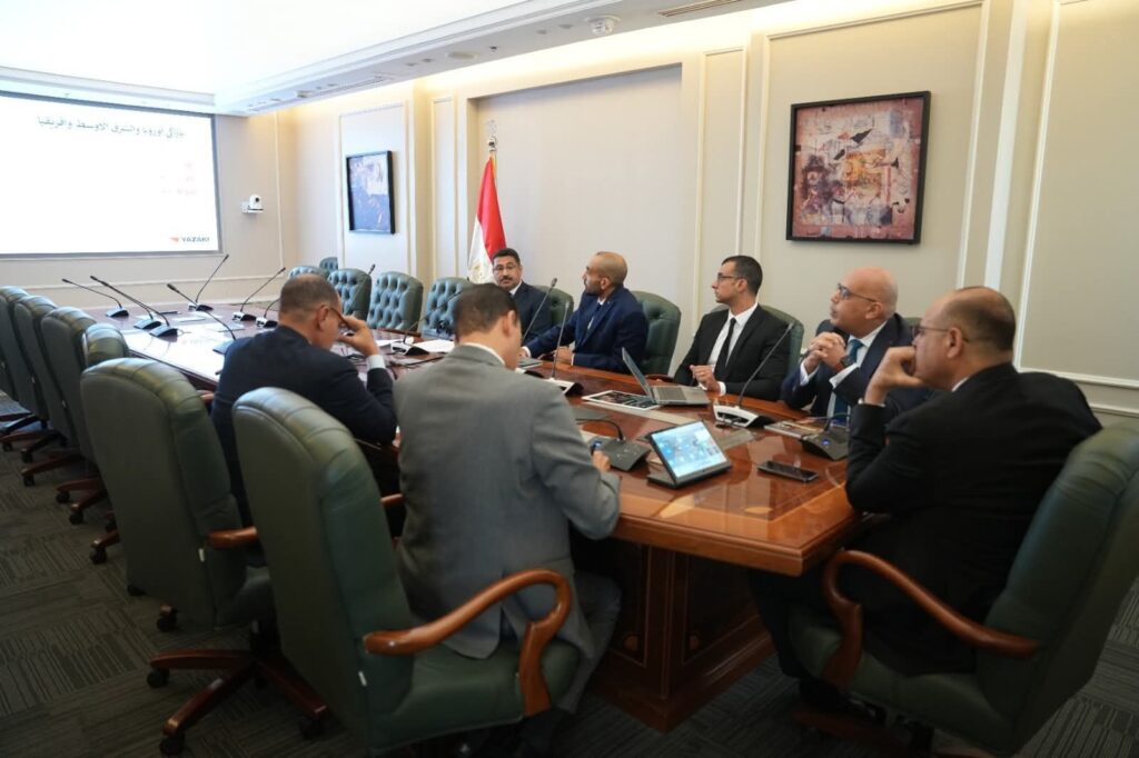 fb_img_17524229849342244545632457170537-1024x682 وزير العمل يلتقي وفدًا من شركة " يزاكي مصر للأنظمة الكهربائية"..وتعاون في مجالات التدريب والتشغيل