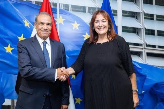 fb_img_17525175285007242500471087029180 وزير الخارجية والهجرة يستهل زيارته لبروكسل بلقاء مفوضة الاتحاد الأوروبي لشئون المتوسط