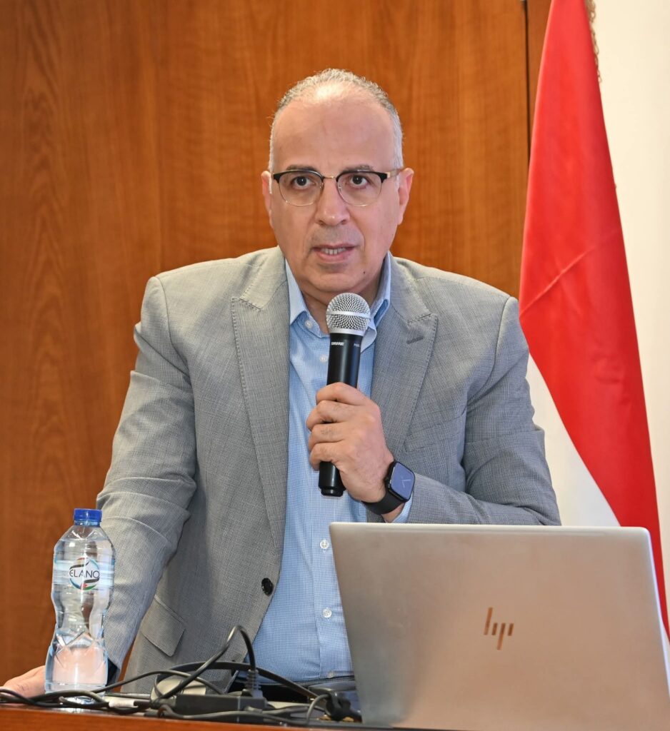 fb_img_17526466557496243373558136879604-938x1024 وزير الري يشهد فعاليات ورشة العمل المنعقدة لمناقشة موقف إيراد نهر النيل وإجراءات إدارة وتشغيل السد العالي