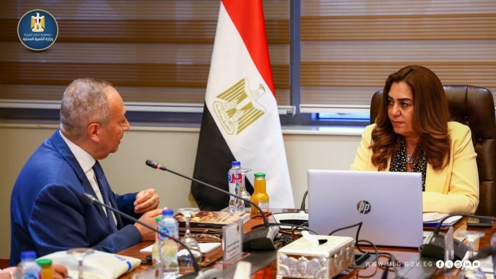 fb_img_17526619318256884423024518424380-1024x576 وزيرة التنمية المحلية تتابع إعداد الخطة الاستراتيجية وخطة التكيف مع تغير المناخ للوزارة