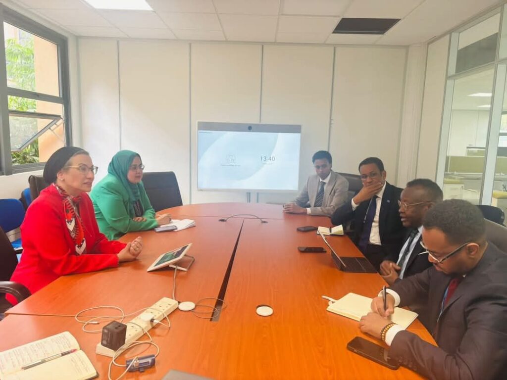 fb_img_17529207666863430847779855646718-1024x768 وزيرة البيئة تواصل سلسلة لقاءاتها الثنائية على هامش مشاركتها  فى الدورة العشرون للمؤتمر الوزاري الأفريقي للبيئة (AMCEN) بنيروبي