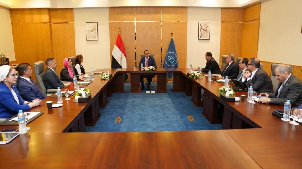 fb_img_1753600224860172947387109861783-1024x575 رئيس هيئة الرعاية الصحية يتابع مع رئيس شركة نوفارتس مصر مؤشرات تنفيذ مذكرة التفاهم لتعزيز رعاية مرضى الأورام وتوسيع التعاون في مجالات أمراض القلب