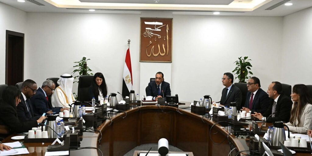 fb_img_17537738262408984595393131620857-1024x512 رئيس الوزراء يجتمع مع الرئيس التنفيذي للمؤسسة الدولية الإسلامية لتمويل التجارة