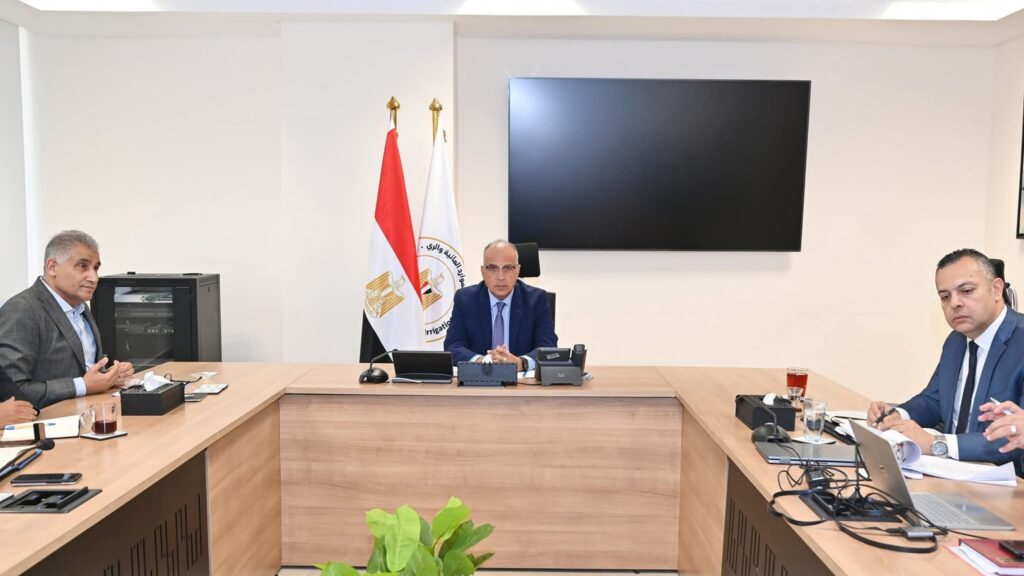fb_img_17538576625032425911552863417571-1024x576 وزير الري يتابع موقف "مشروع تأهيل المنظومة المائية" الممول من بنك التعمير الألماني