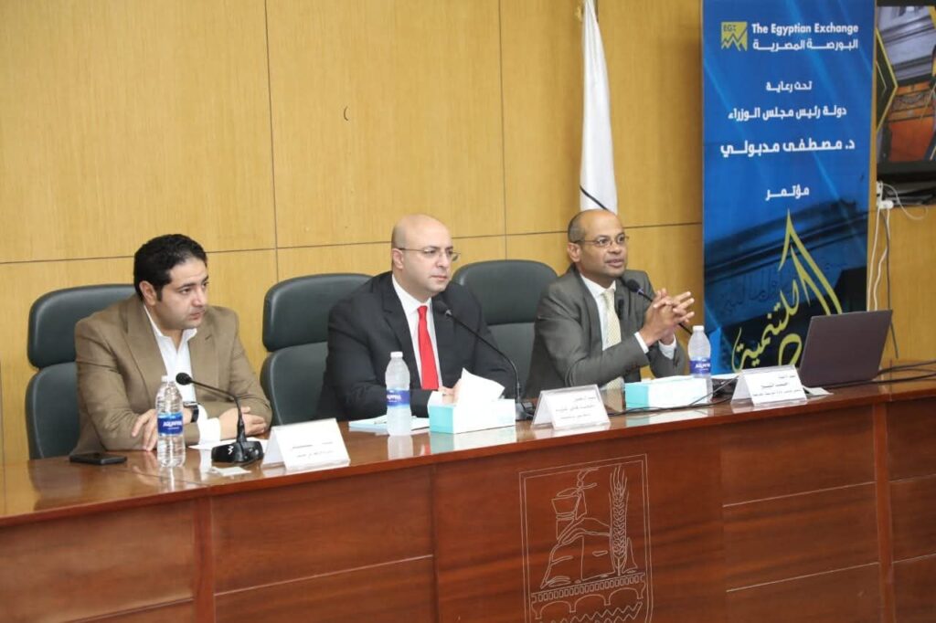 fb_img_17538580484211865579591721405643-1024x682 تحت رعاية دولة رئيس مجلس الوزراء: • محافظ بني سويف ورئيس البورصة المصرية يفتتحان فعاليات النسخة الثالثة عشر لمؤتمر "البورصة للتنمية في بني سويف"