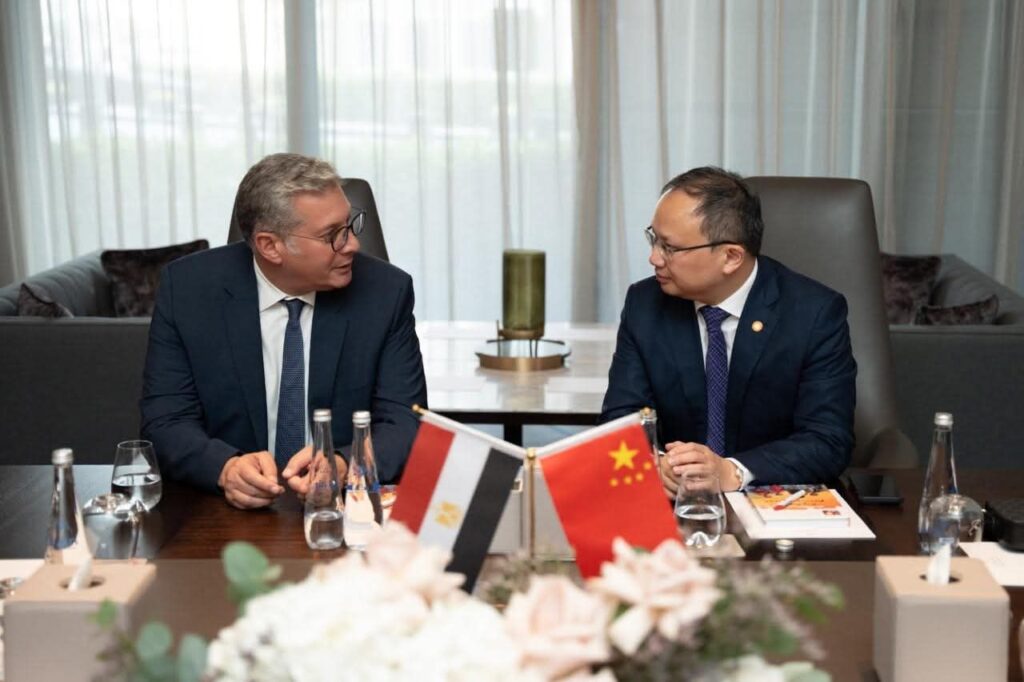 fb_img_1753869652112260181401932347466-1024x682 في ختام زيارته الرسمية لدولة الإمارات.. • وزير البترول يعقد اجتماعًا مع رئيس مجلس الإدارة والرئيس التنفيذي لشركة “يونايتد إنرجي جروب” (UEG) الصينية، والرئيس الإقليمي للشركة لمنطقة أفريقيا