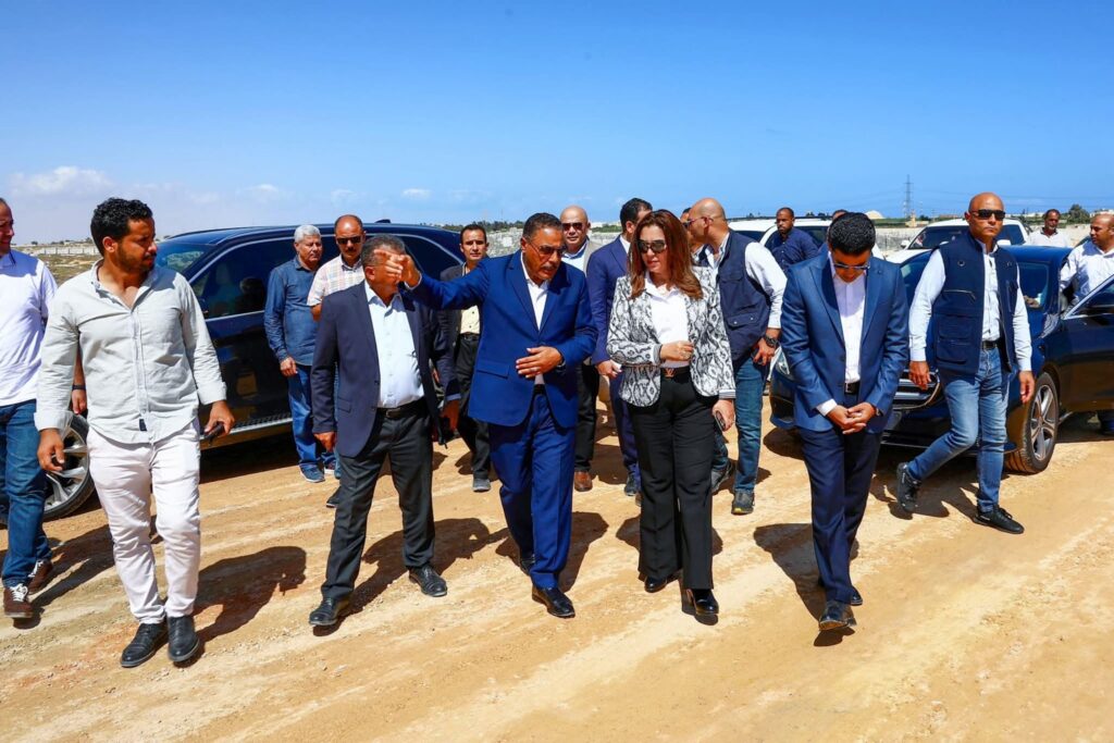 fb_img_17539680986925907300781156957848-1024x683 وزيرة التنمية المحلية ومحافظ مطروح يتفقدان أعمال توسعة وتطوير المدخل الغربي لمدينة الحمام وسير العمل بالمركز التكنولوجي