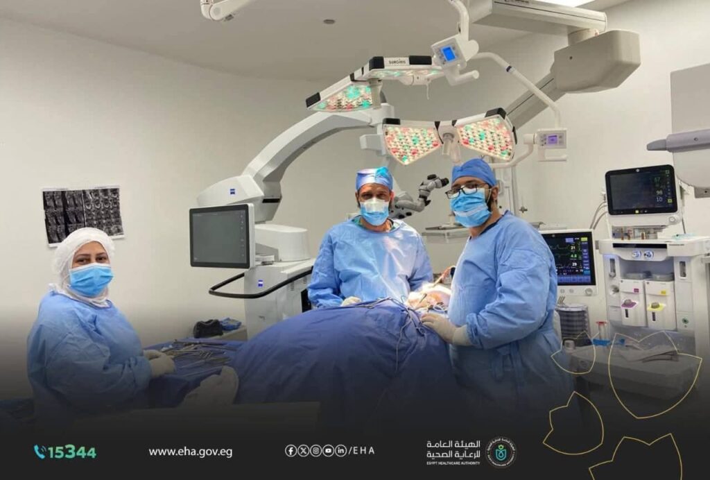 img-20250730-wa00013791577366900651784-1024x692 نجاح جراحة لاستئصال ورم داخل القناة الشوكية لمسنة بالسويس